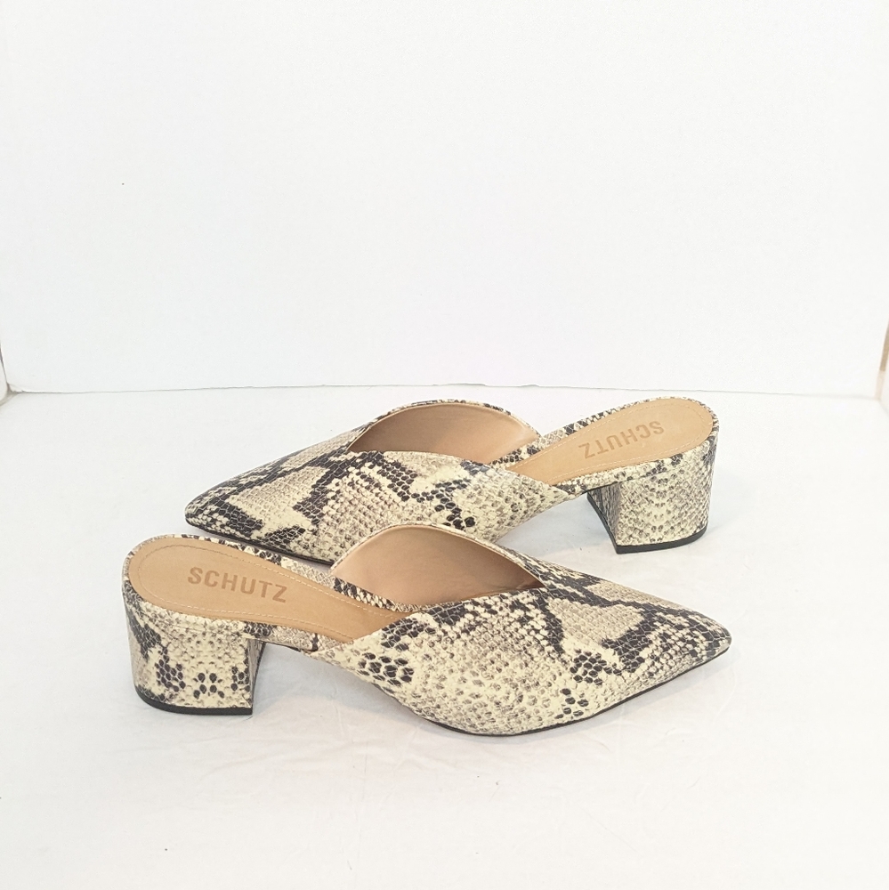 NWOT Schutz leather Dauani shoes
